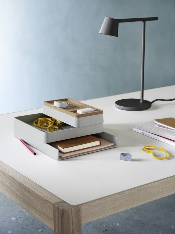 Muuto Workshop pöytä 140x90 harmaa - Laatukaluste
