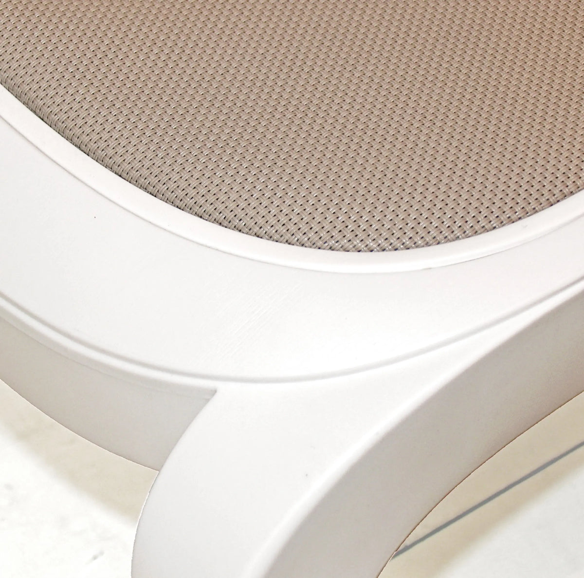 Nardi Alfa aurinkotuoli valkoinen/taupe Nardi