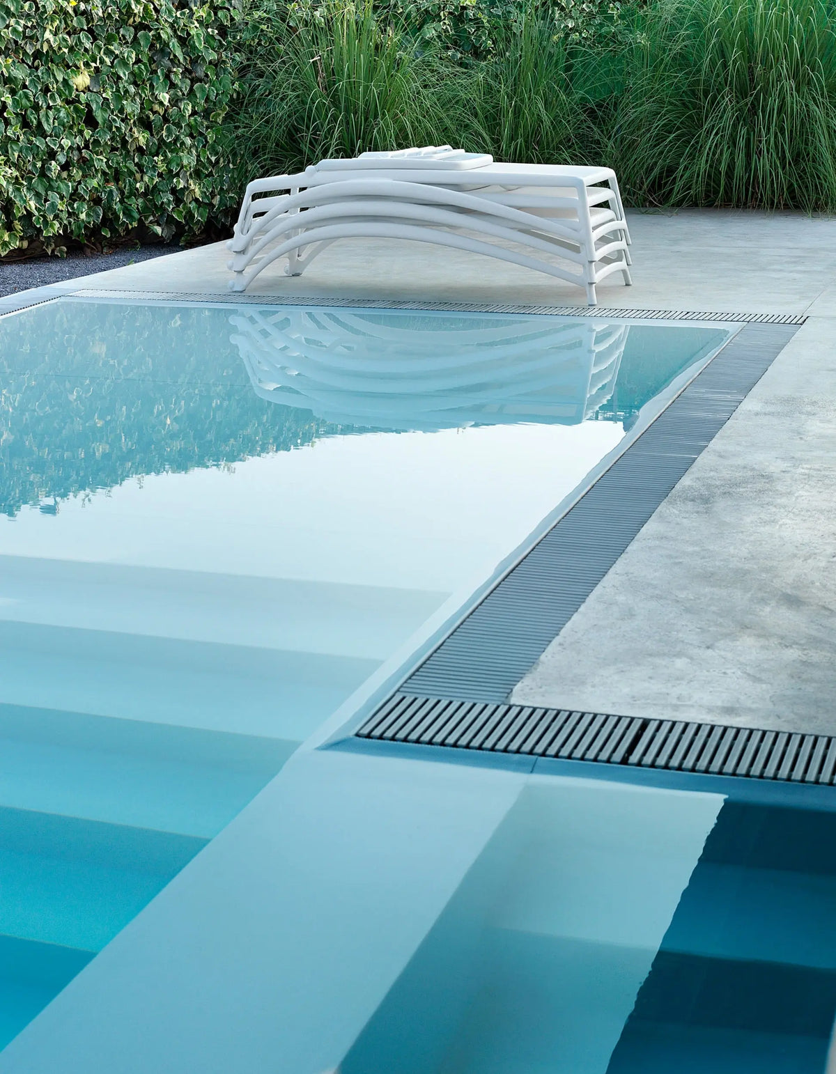 Nardi Atlantico aurinkotuoli valkoinen Nardi