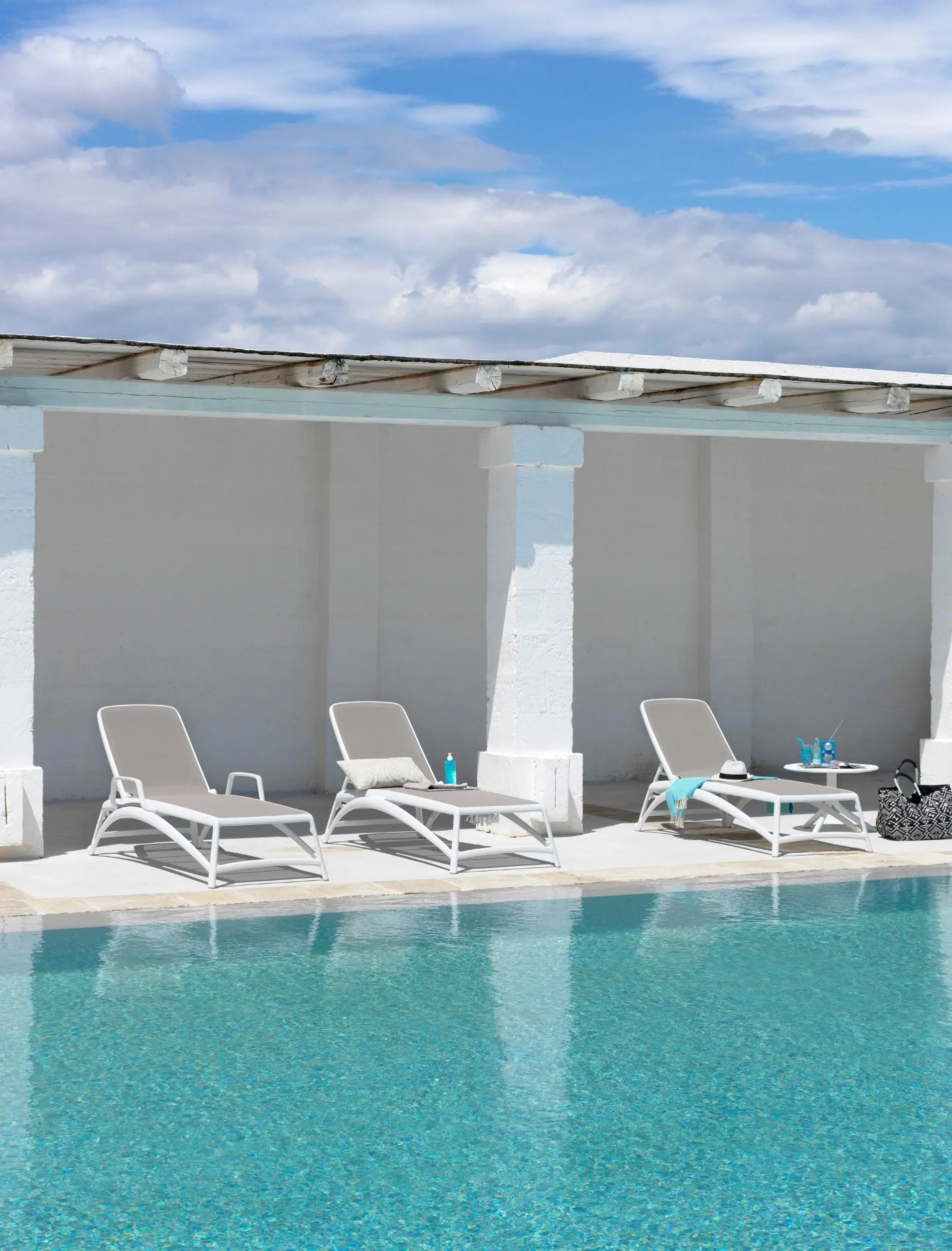 Nardi Atlantico aurinkotuoli valkoinen/taupe Nardi