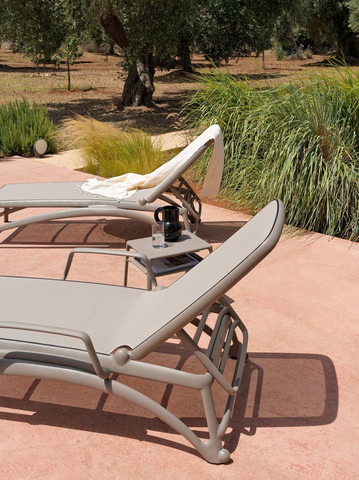 Nardi Atlantico aurinkotuolin käsinojat taupe Nardi