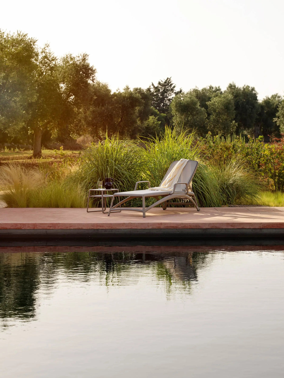 Nardi Atlantico aurinkotuolin käsinojat taupe Nardi