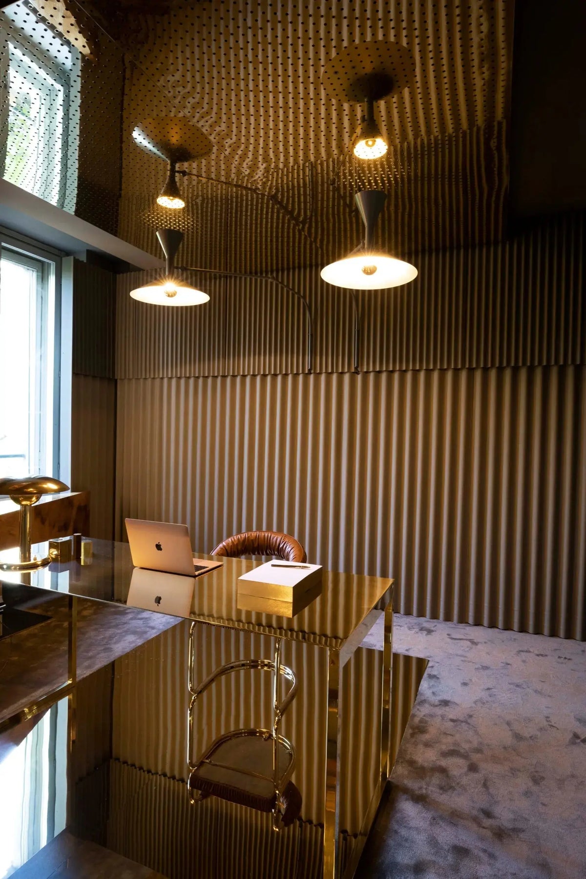 Nemo Lighting Lampe de Marseille seinävalaisin musta Nemo Lighting