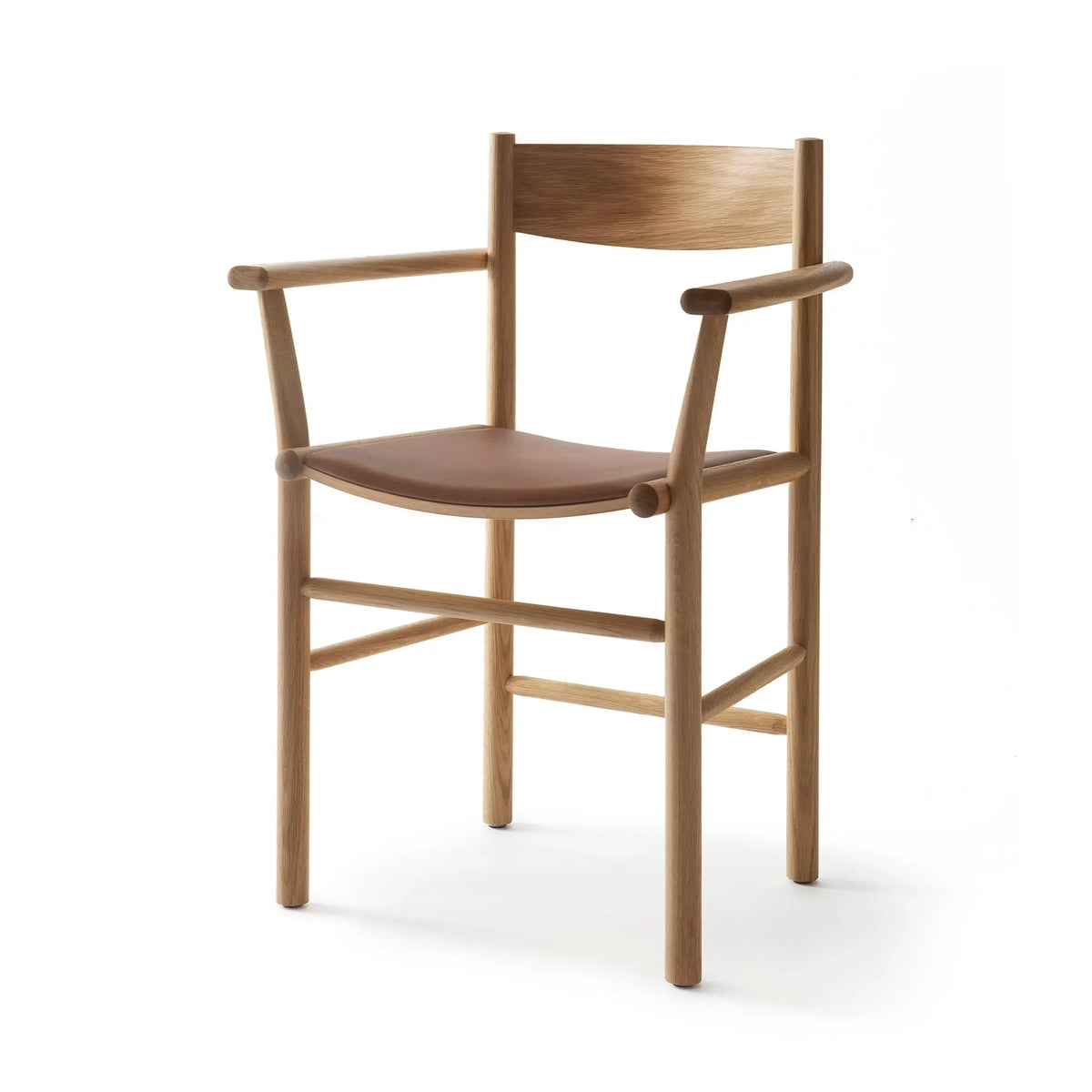 Nikari Akademia käsinojatuoli tammi/konjakki Nikari