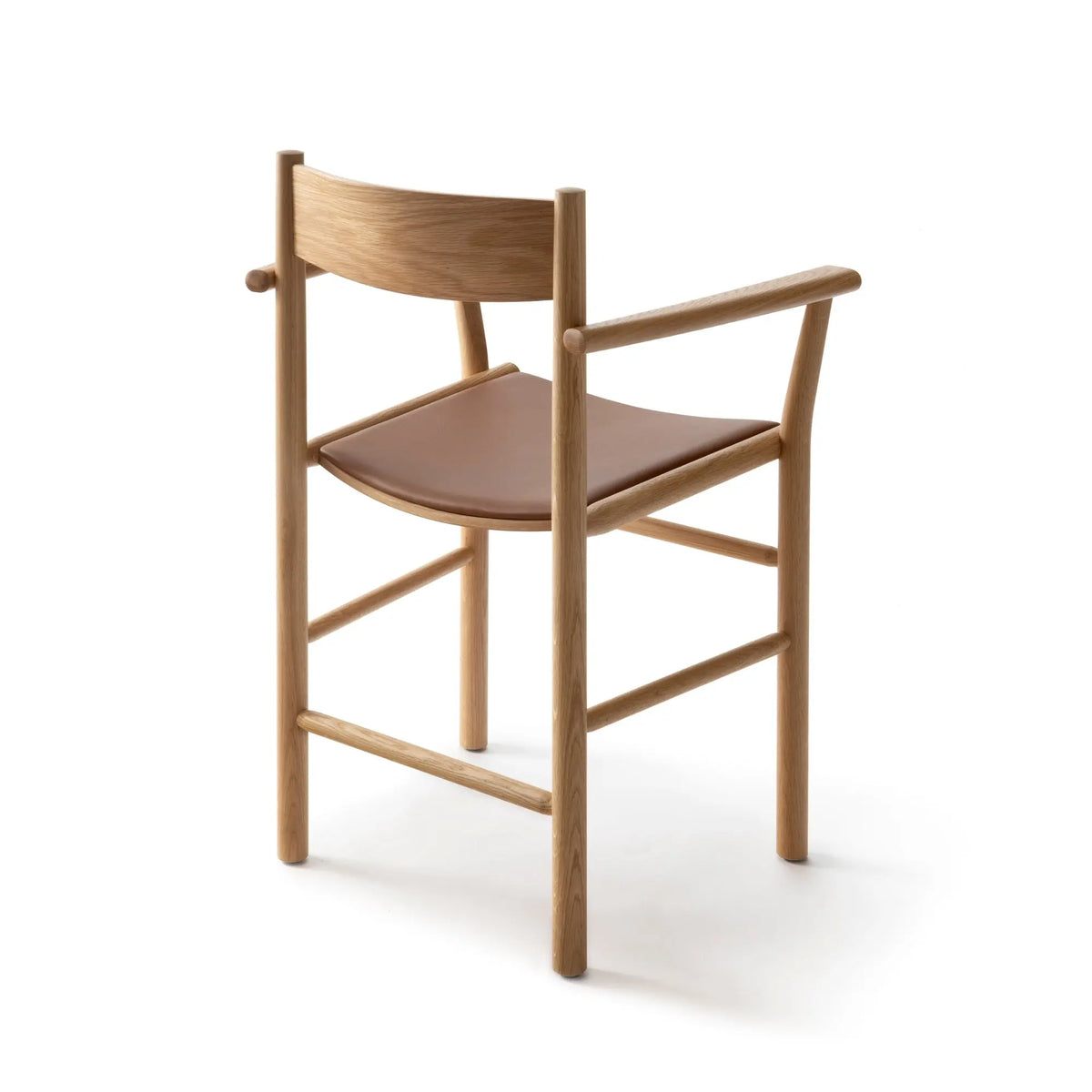 Nikari Akademia käsinojatuoli tammi/konjakki Nikari