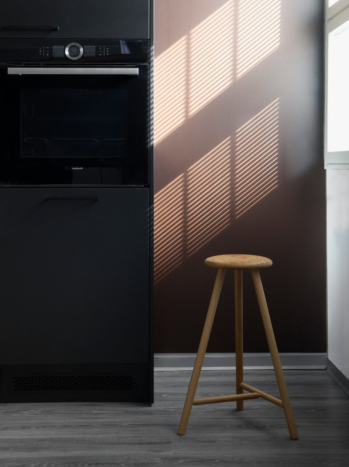 Nikari Perch baarituoli 63cm musta - Laatukaluste