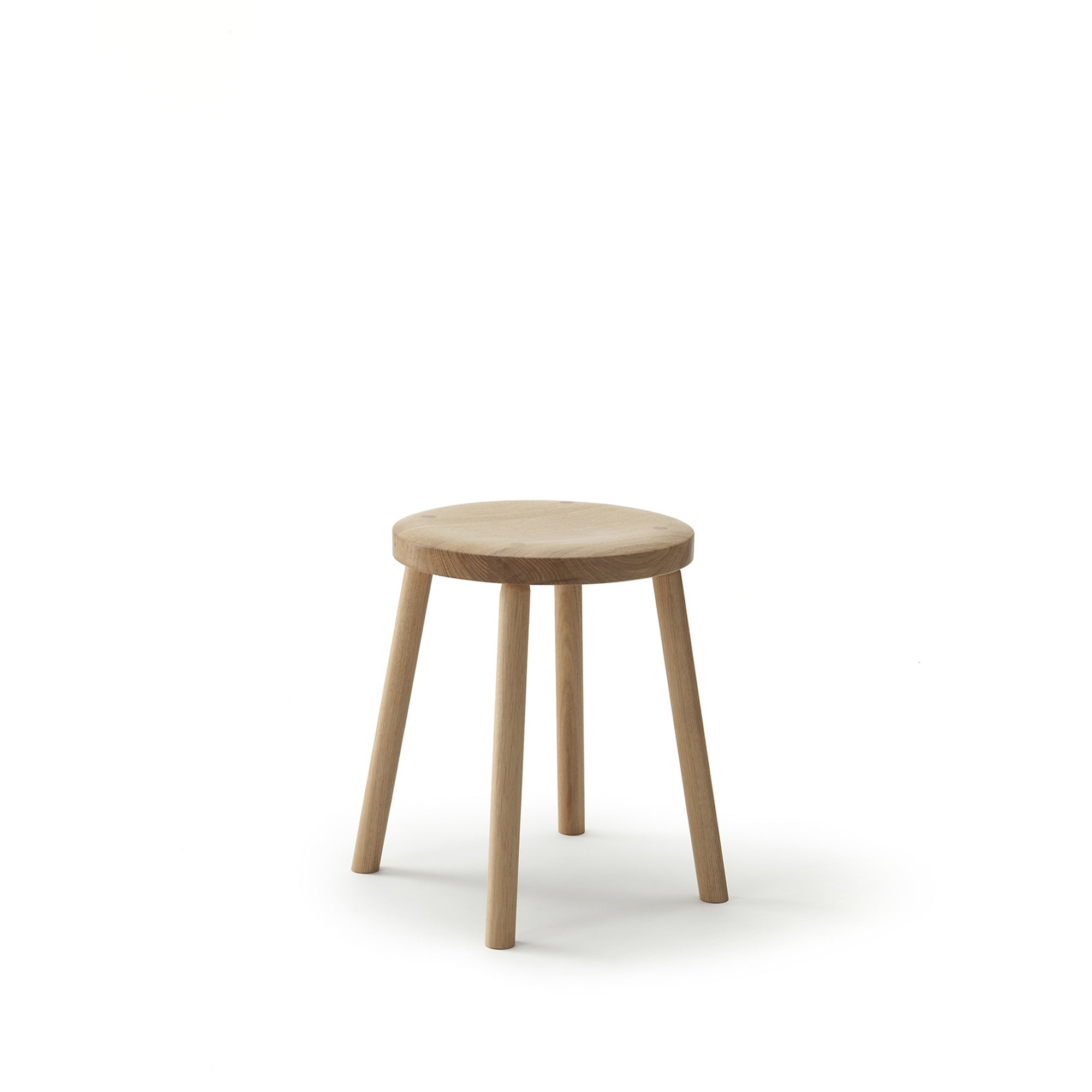 Nikari Storia jakkara 45 cm tammi - Laatukaluste