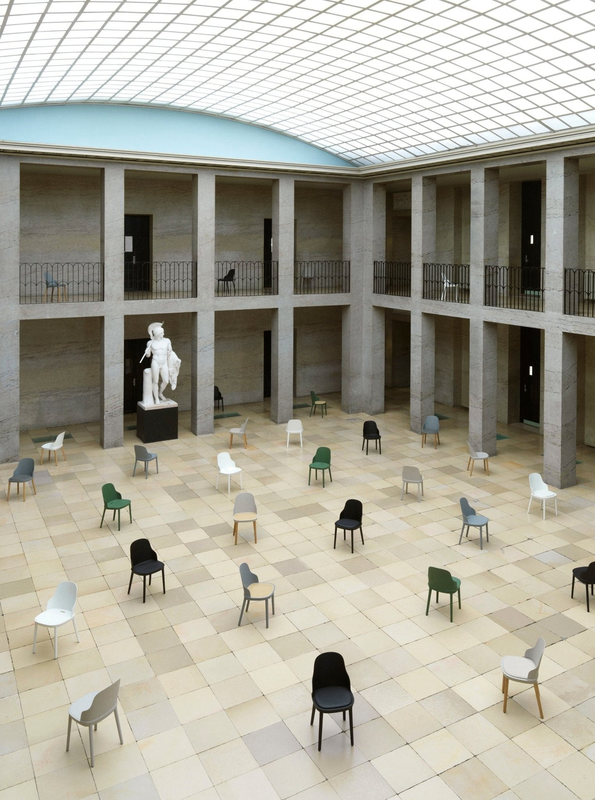 Normann Copenhagen Allez tuoli tummanharmaa/polyrottinki - Laatukaluste