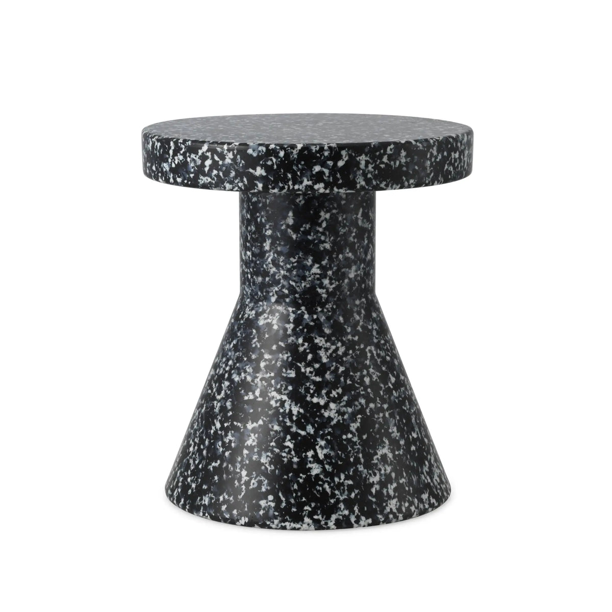 Normann Copenhagen Bit Cone jakkara musta - Laatukaluste