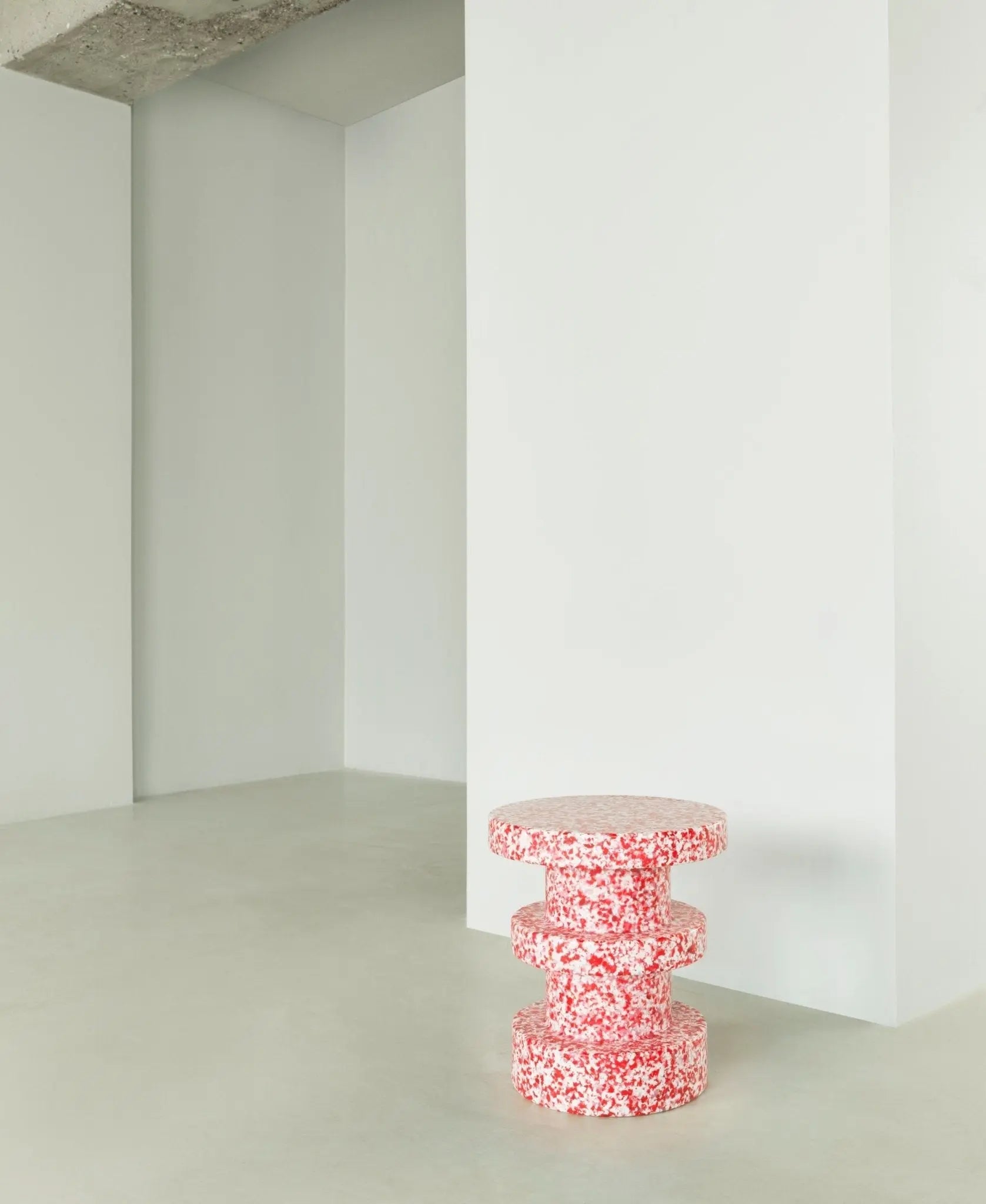 Normann Copenhagen Bit Stack jakkara punainen - Laatukaluste