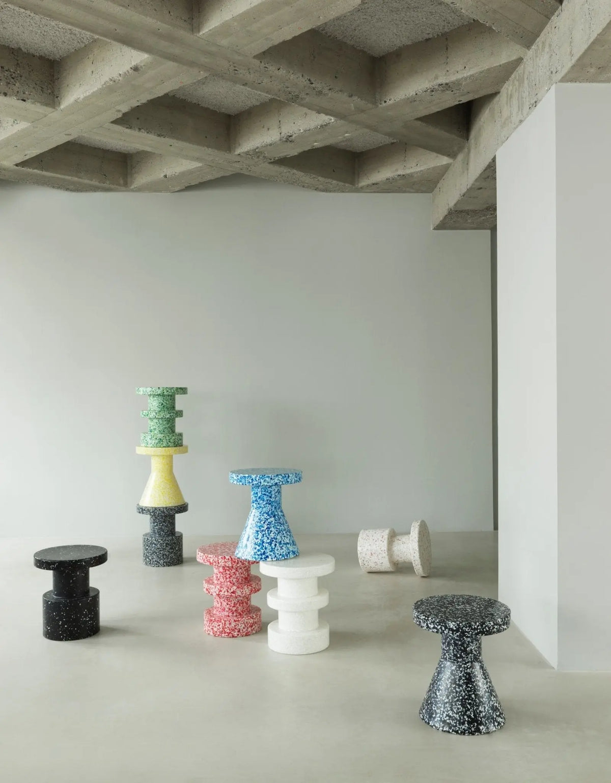 Normann Copenhagen Bit Stack jakkara punainen - Laatukaluste