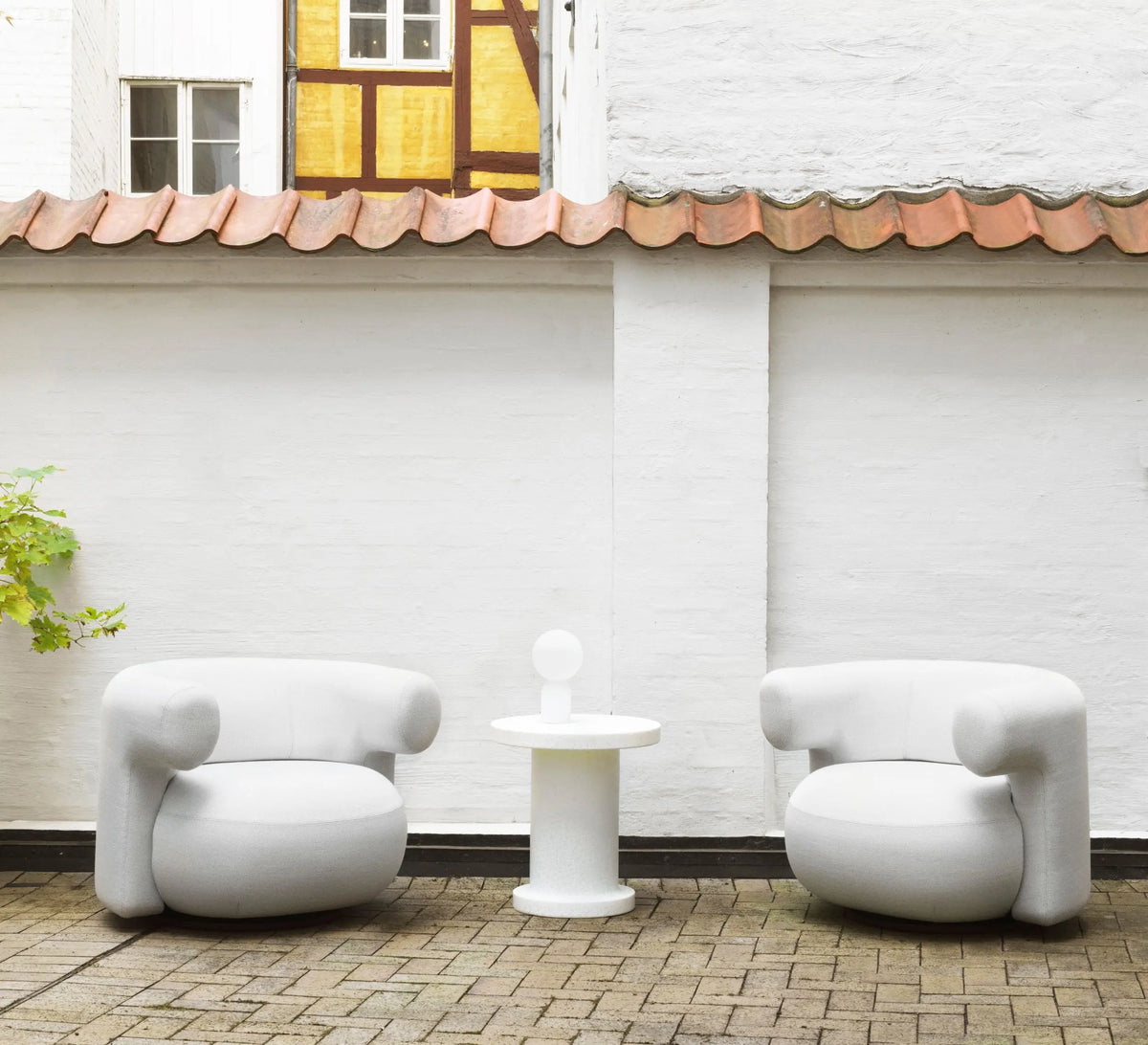 Normann Copenhagen Bit sivupöytä valkoinen/valkoinen Normann Copenhagen