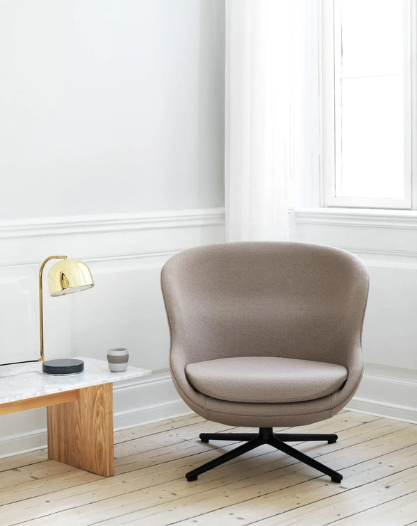 Normann Copenhagen Grant pöytävalaisin messinki - Laatukaluste