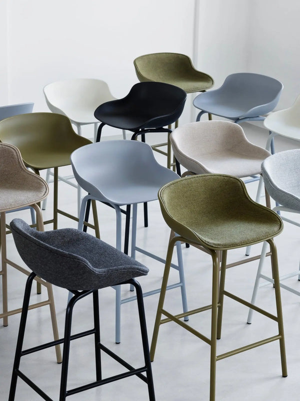 Normann Copenhagen Hyg baarituoli 65cm musta - Laatukaluste