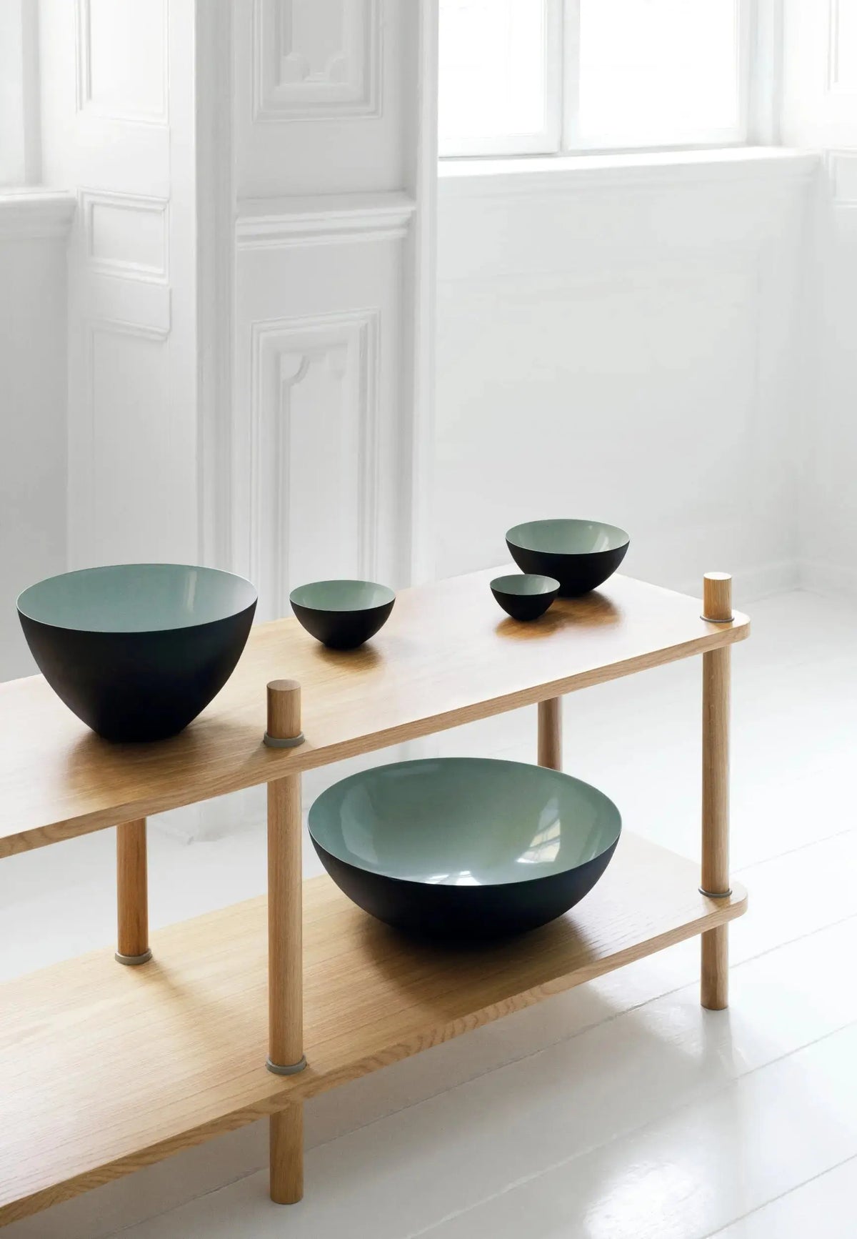 Normann Copenhagen Jam hyllykkö matala tammi Normann Copenhagen