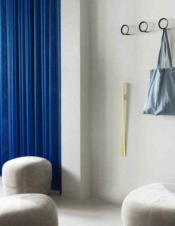 Normann Copenhagen Loop M ripustin musta - Laatukaluste