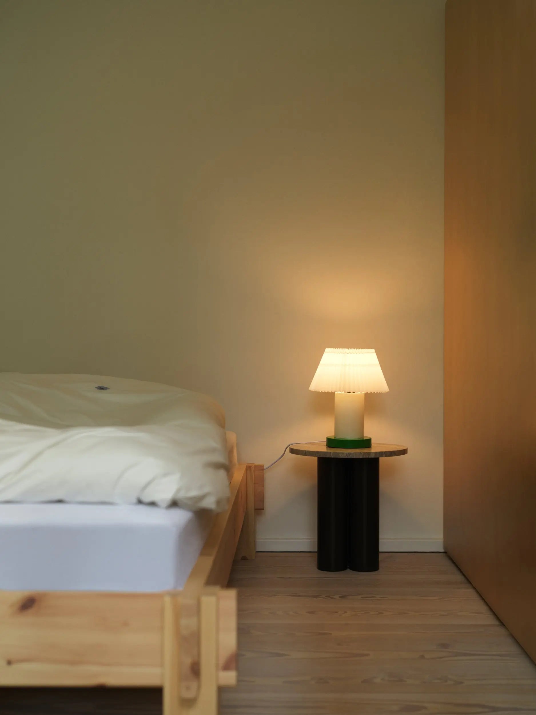 Normann Copenhagen Notch 160x200 sänkykehikko Normann Copenhagen