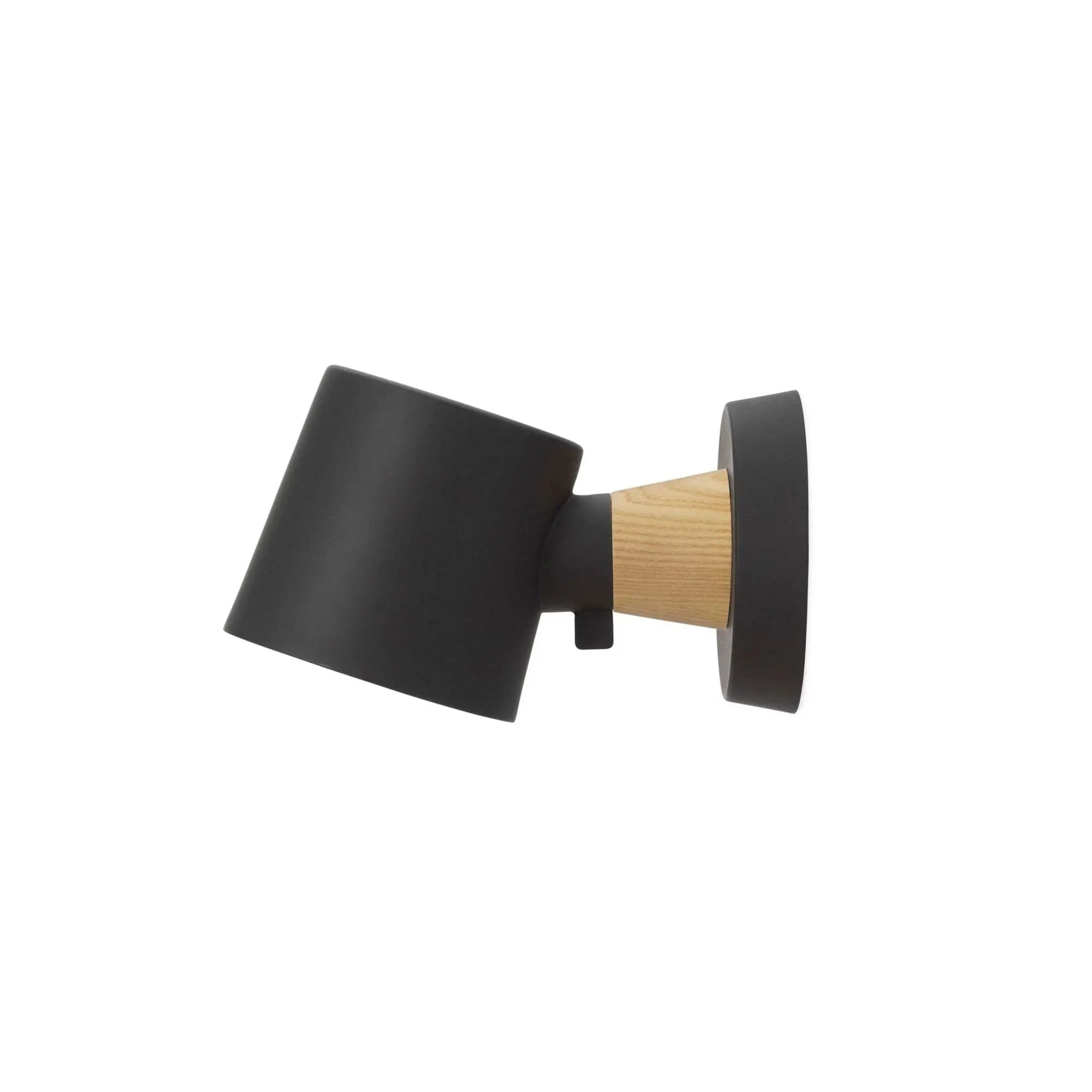 Normann Copenhagen Rise kiinteä seinävalaisin musta Normann Copenhagen