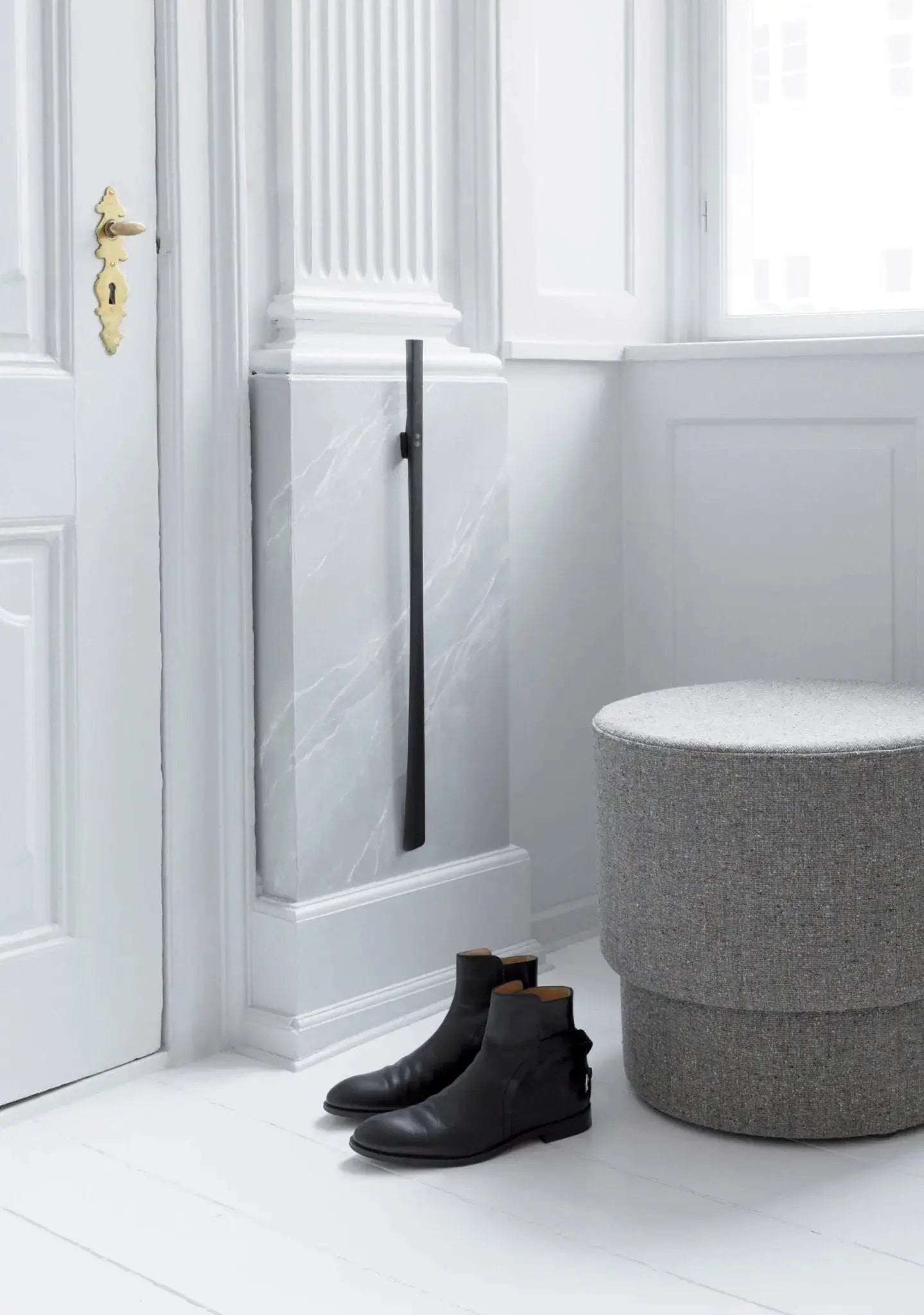 Normann Copenhagen Shoehorn kenkälusikka musta - Laatukaluste