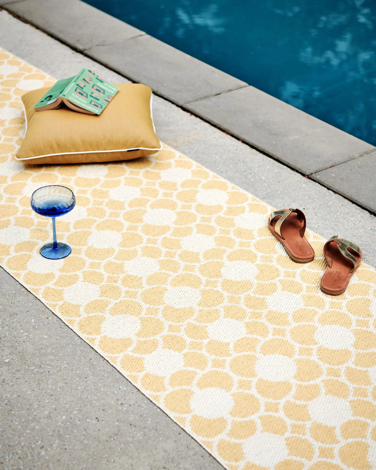 Pappelina Anya matto 70x200 pale yellow Pappelina