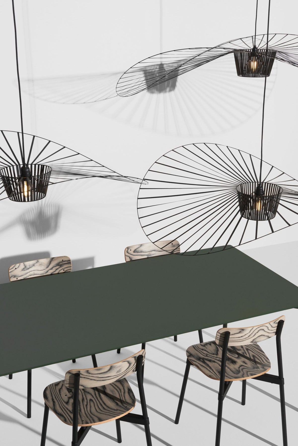 Petite Friture Vertigo riippuvalaisin 110 cm musta Petite Friture