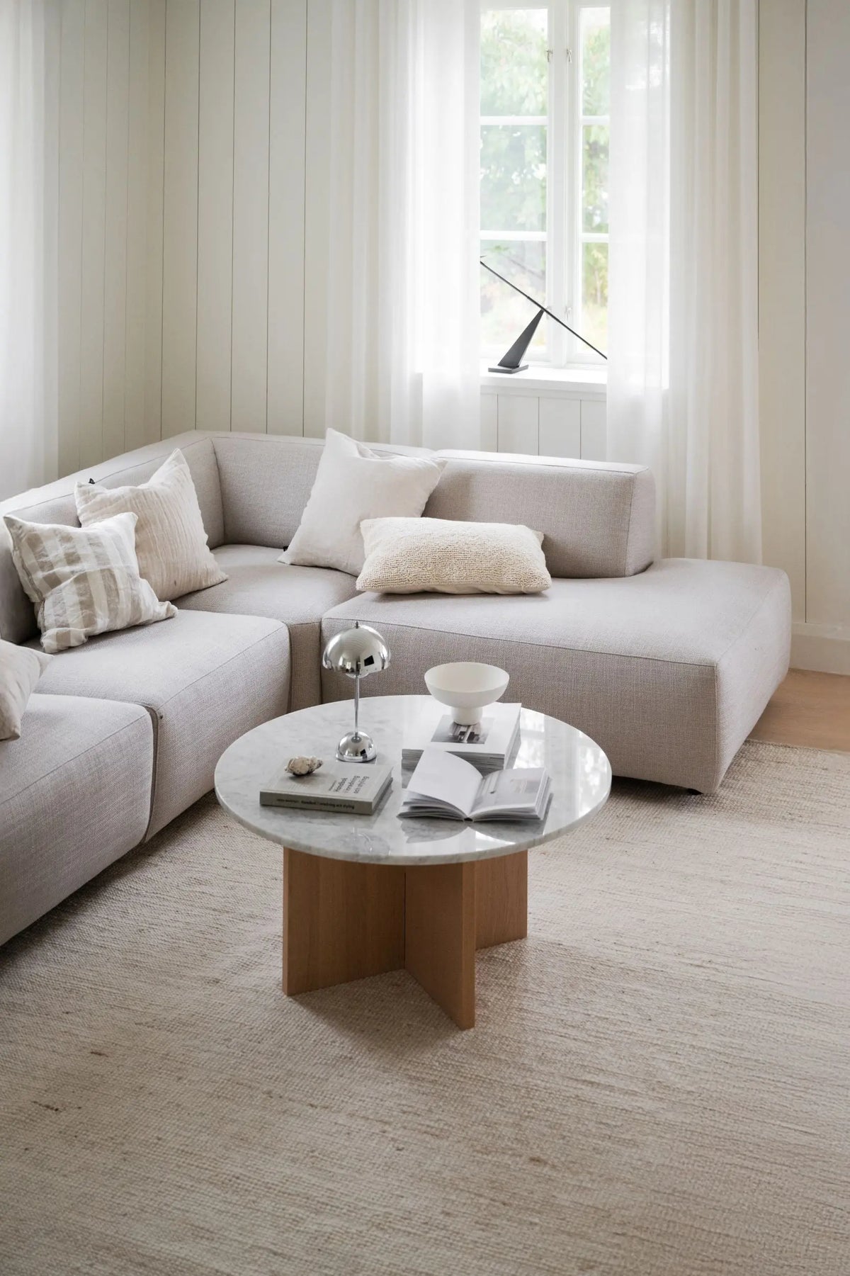 Rowico Brooksville sohvapöytä Ø90 valkolakattu tammi/valkoinen Rowico