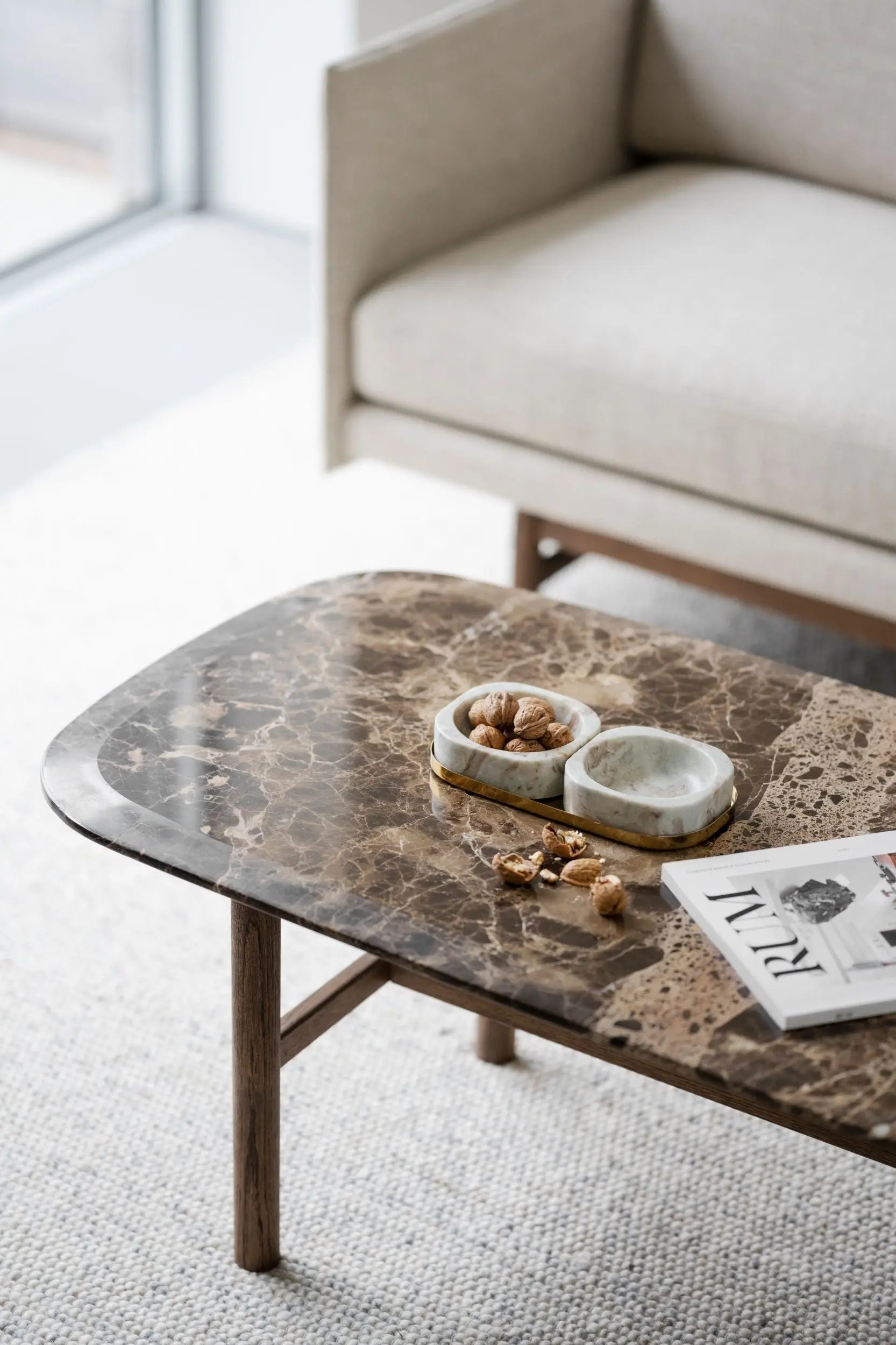 Rowico Hammond sohvapöytä 135x62 tumma tammi/ruskea Rowico