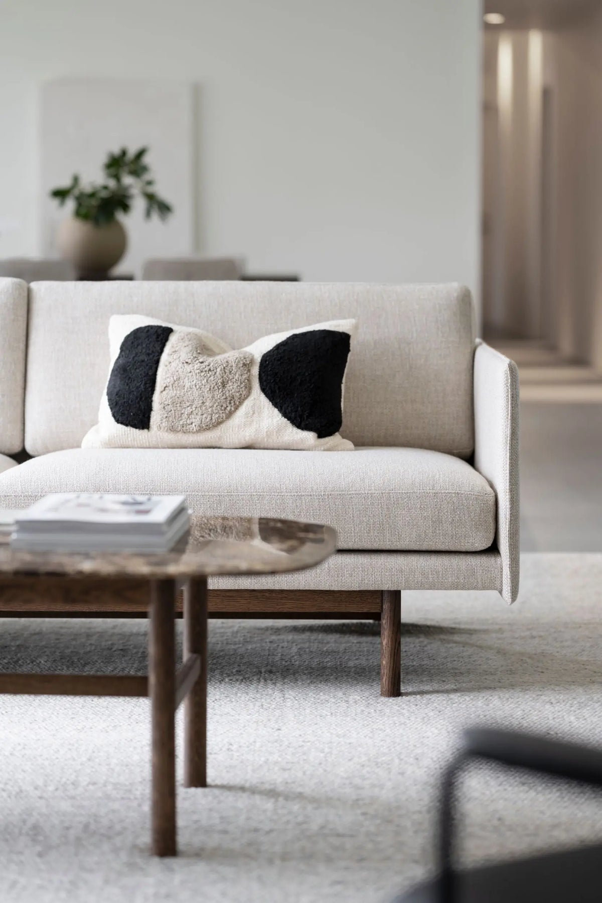 Rowico Hammond sohvapöytä 135x62 tumma tammi/ruskea Rowico