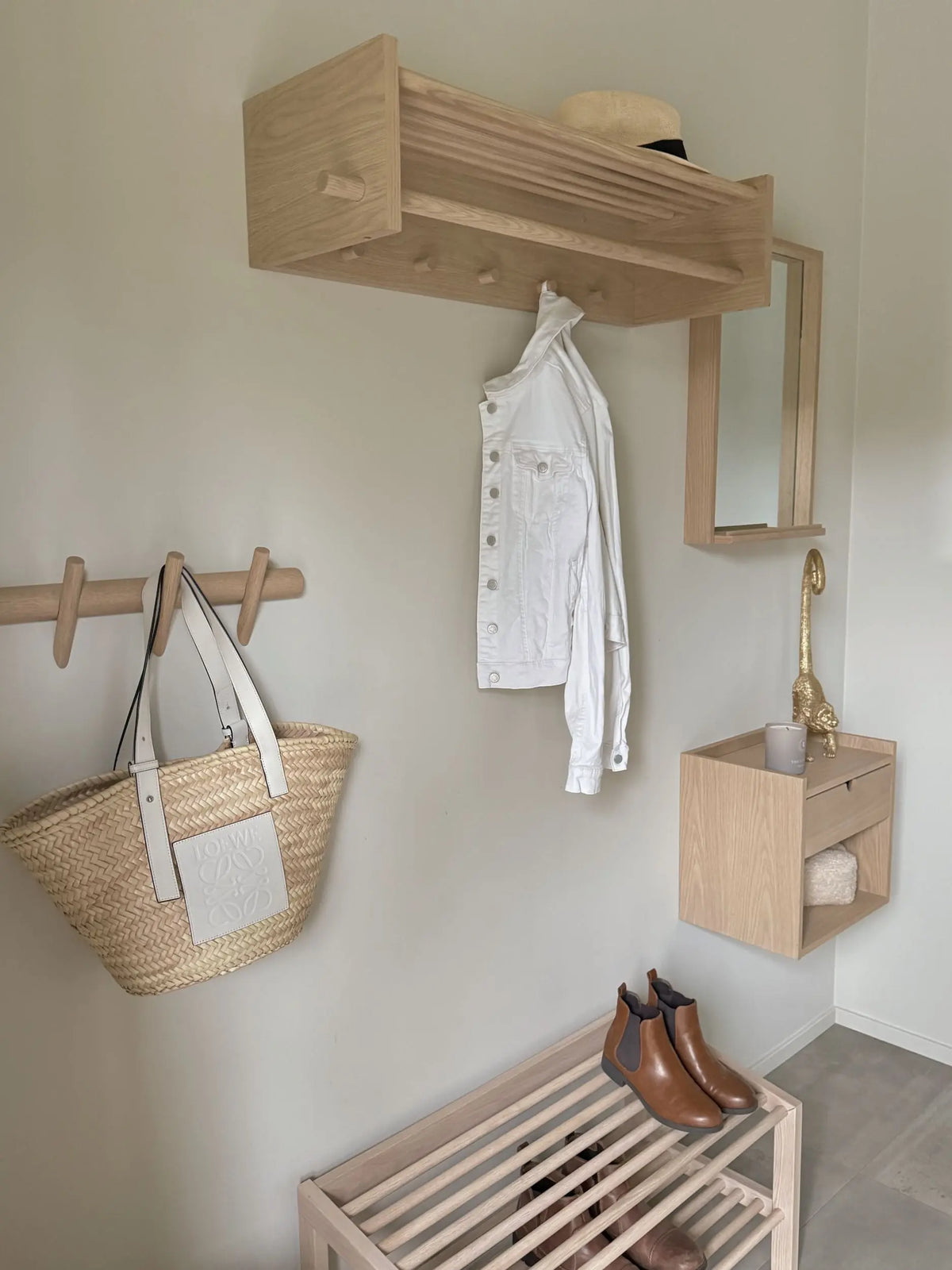 Rowico Hillmond hattuteline valkolakattu tammi Rowico