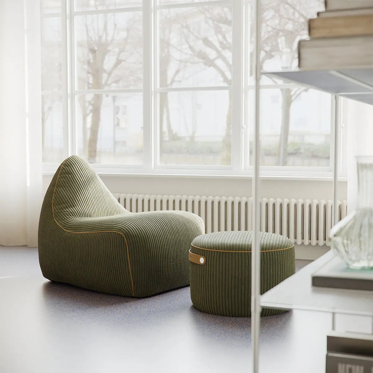 SACKit Chair Indoor säkkituoli corduroy oliivinvihreä SACKit