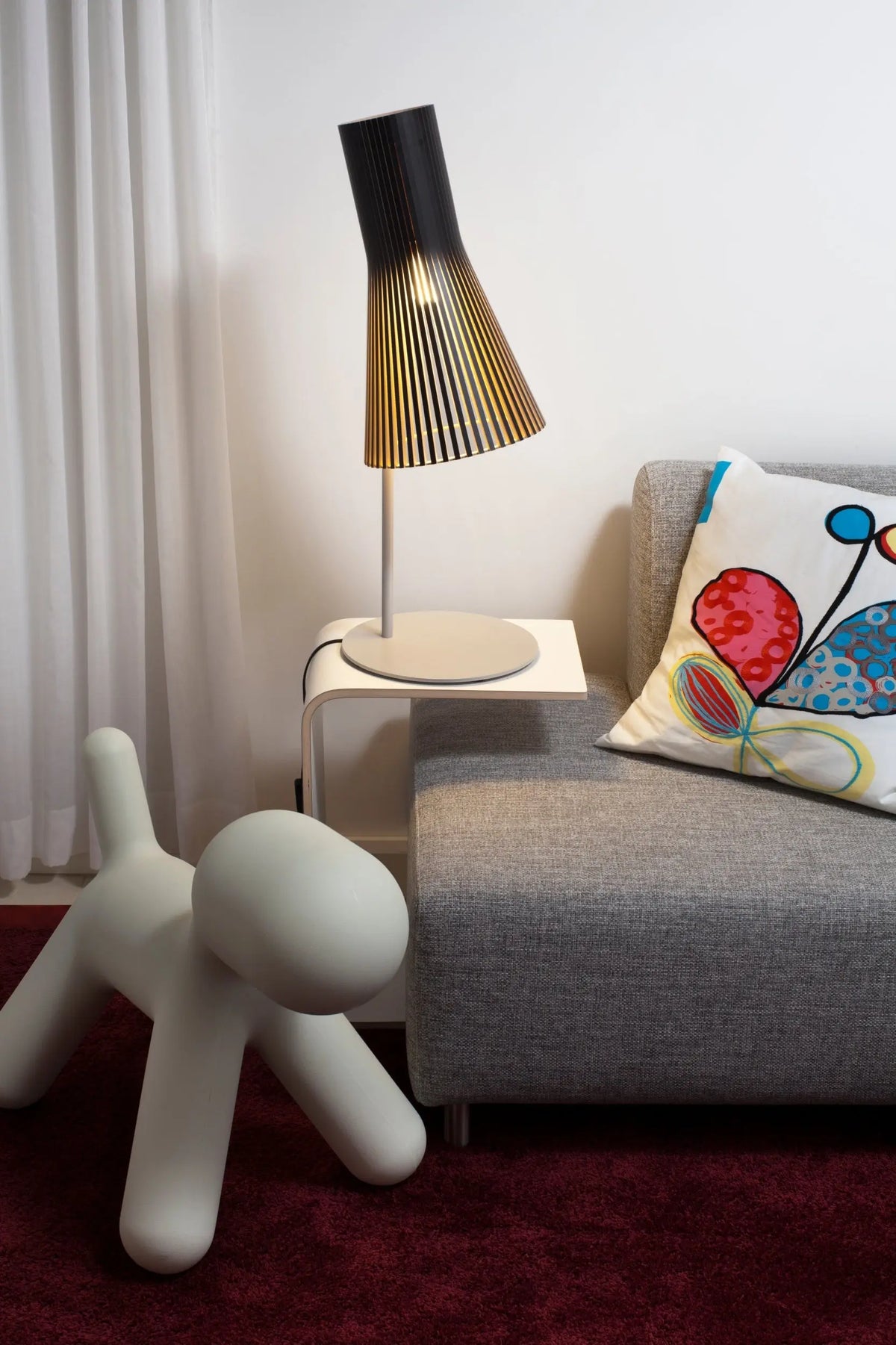 Secto 4220 pöytävalaisin musta Secto Design