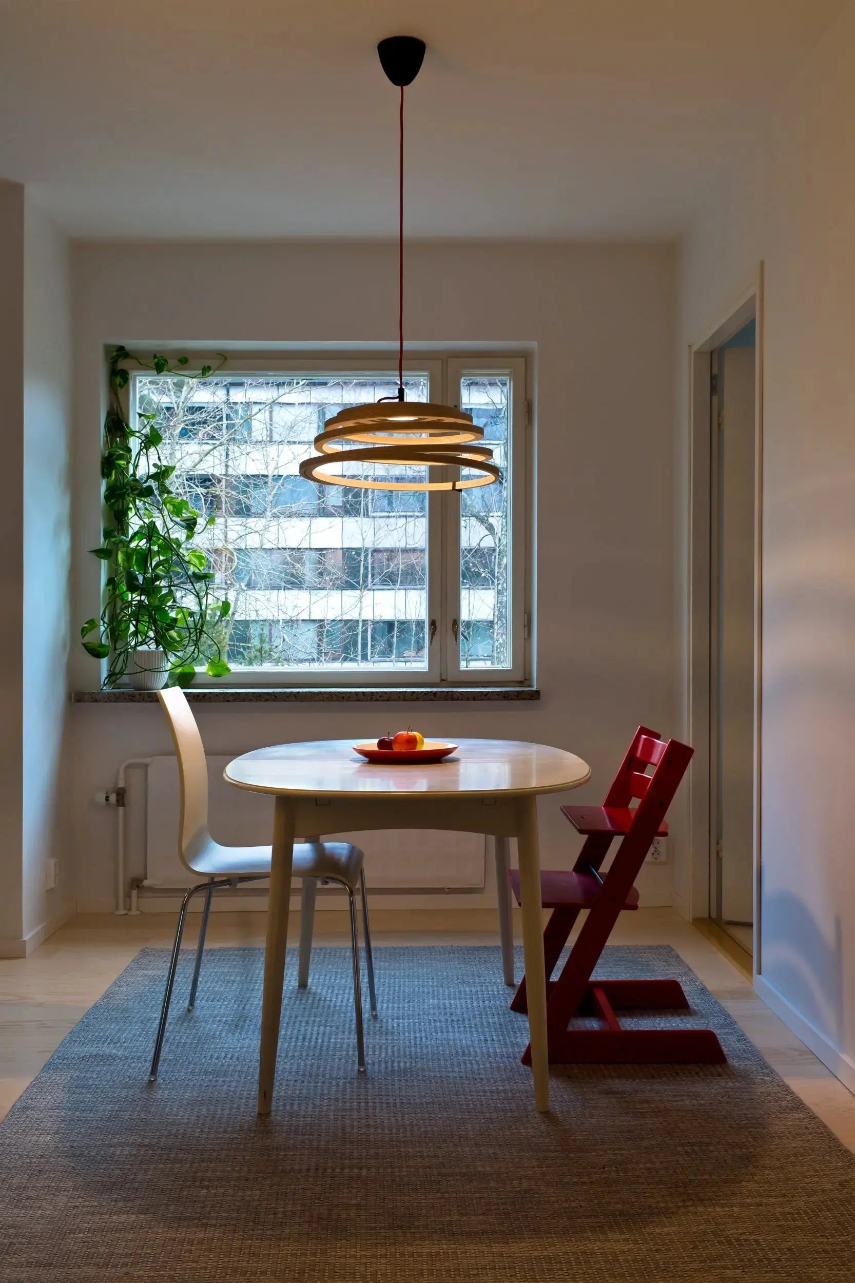 Secto Aspiro 8000 valaisin koivu/punainen Secto Design