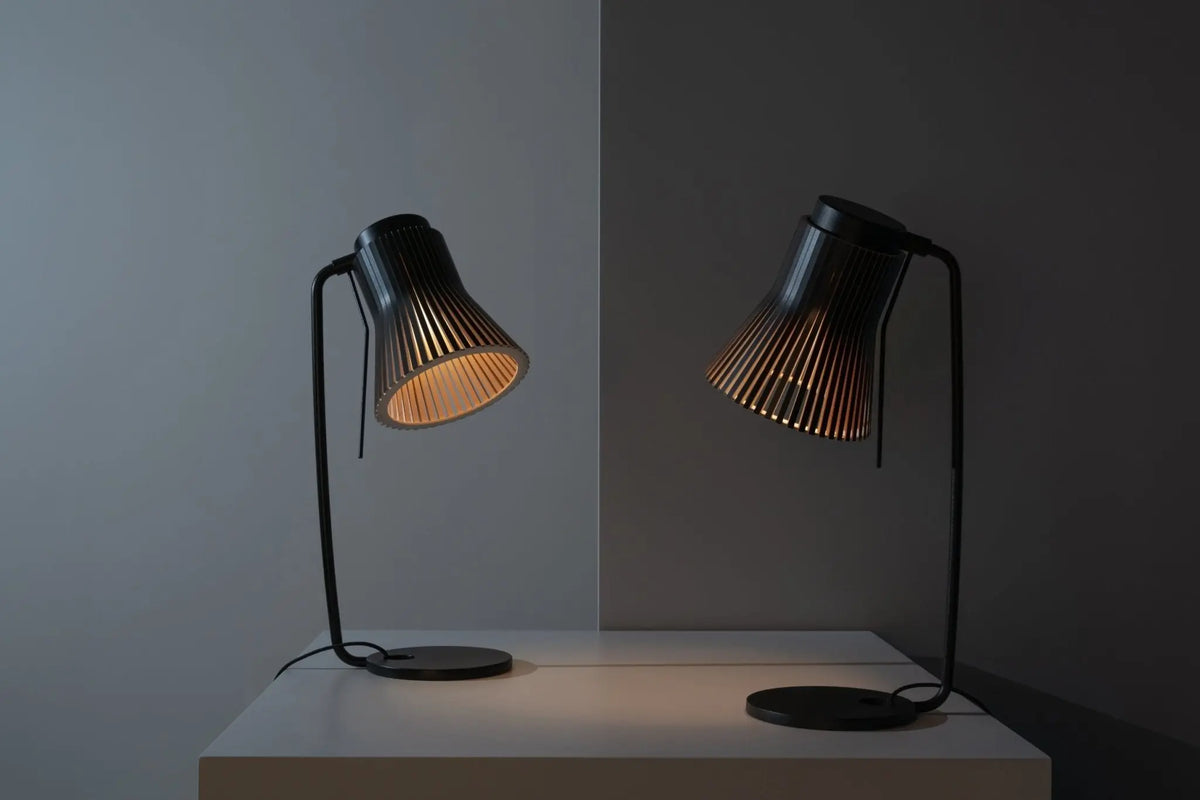 Secto Petite 4620 pöytävalaisin musta - Laatukaluste