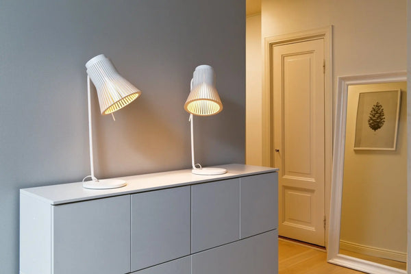 Secto Petite 4620 pöytävalaisin valkoinen - Laatukaluste