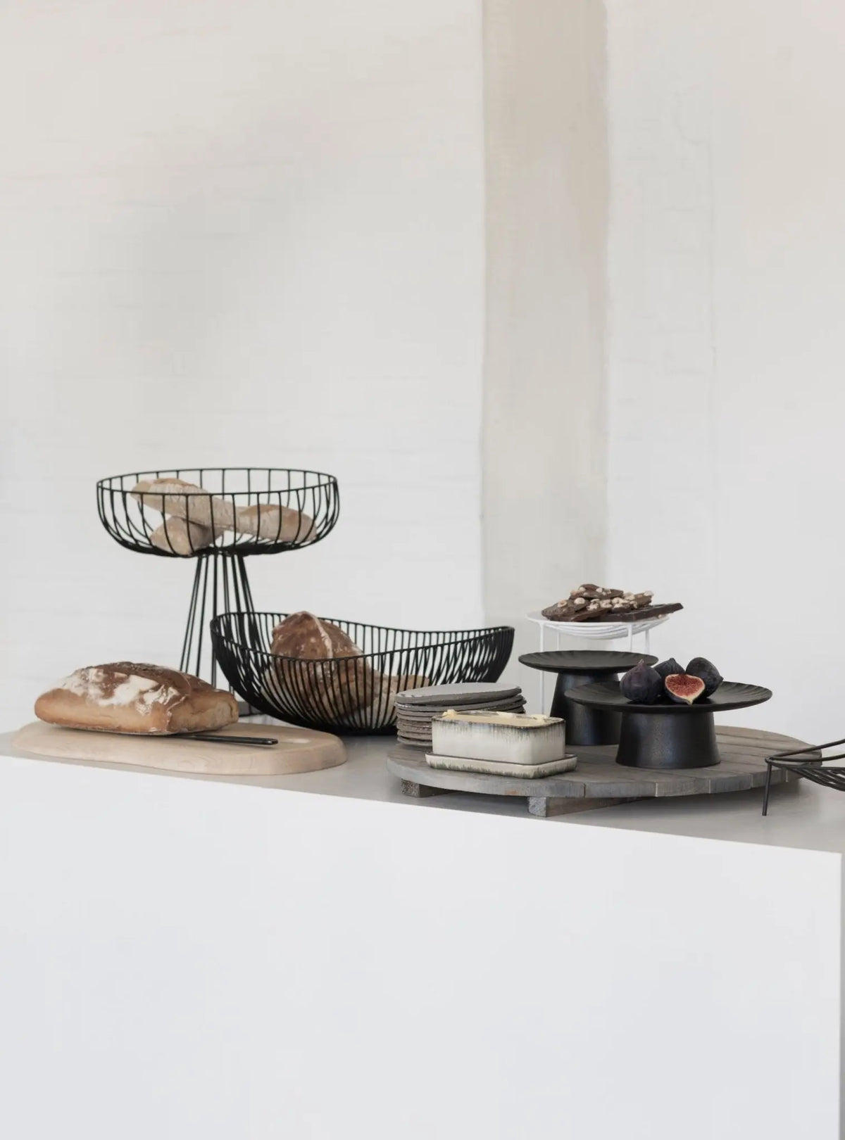 Serax Meo tarjoilukulho musta - Laatukaluste