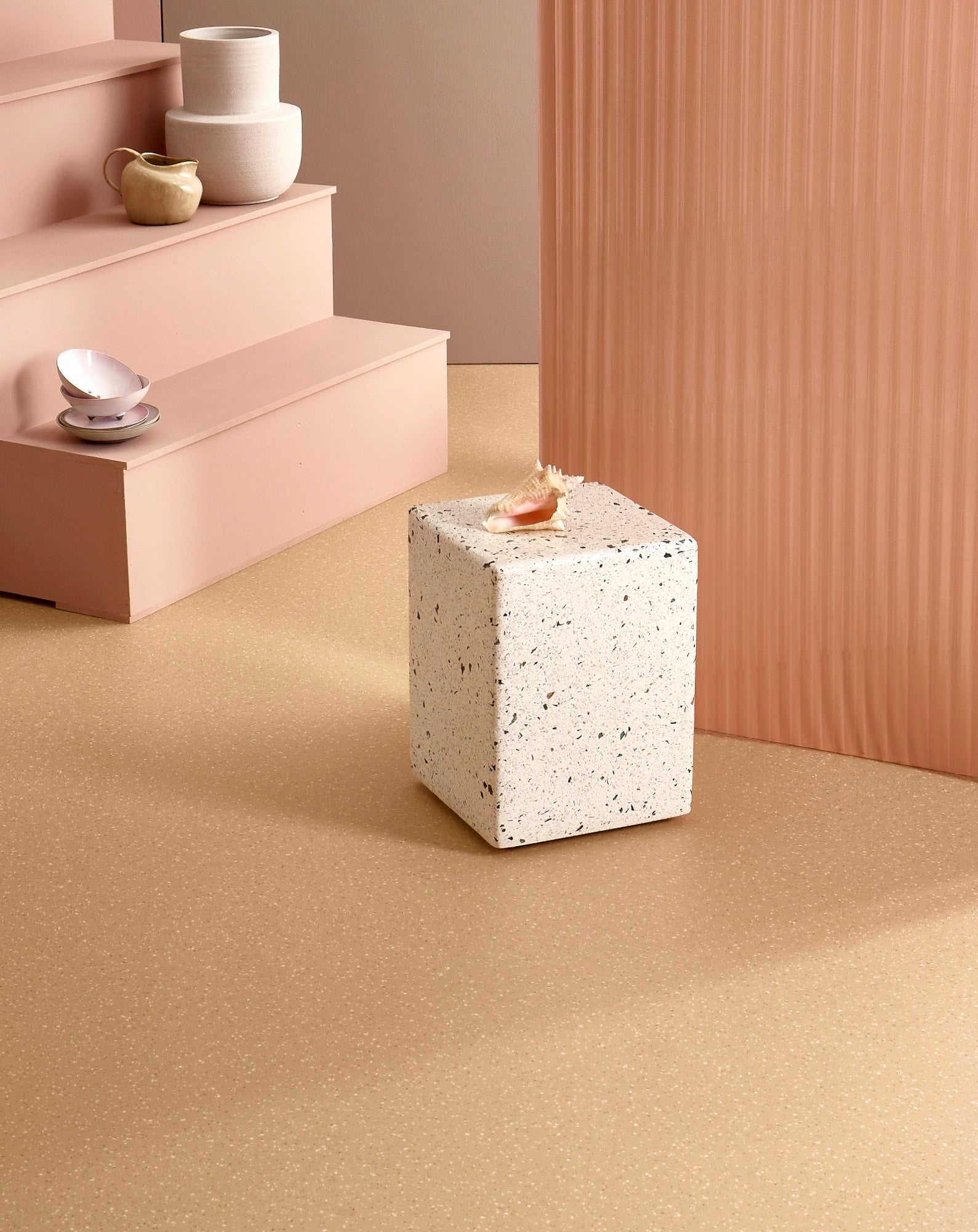 Serax Terrazzo sivupöytä 40x40 valkoinen - Laatukaluste