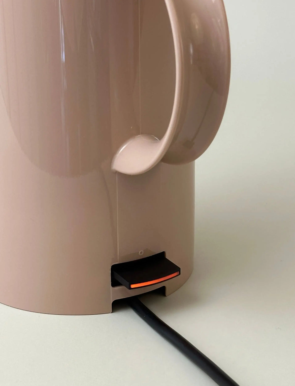 Stelton EM77 vedenkeitin 1.5L vaaleanpunainen Stelton