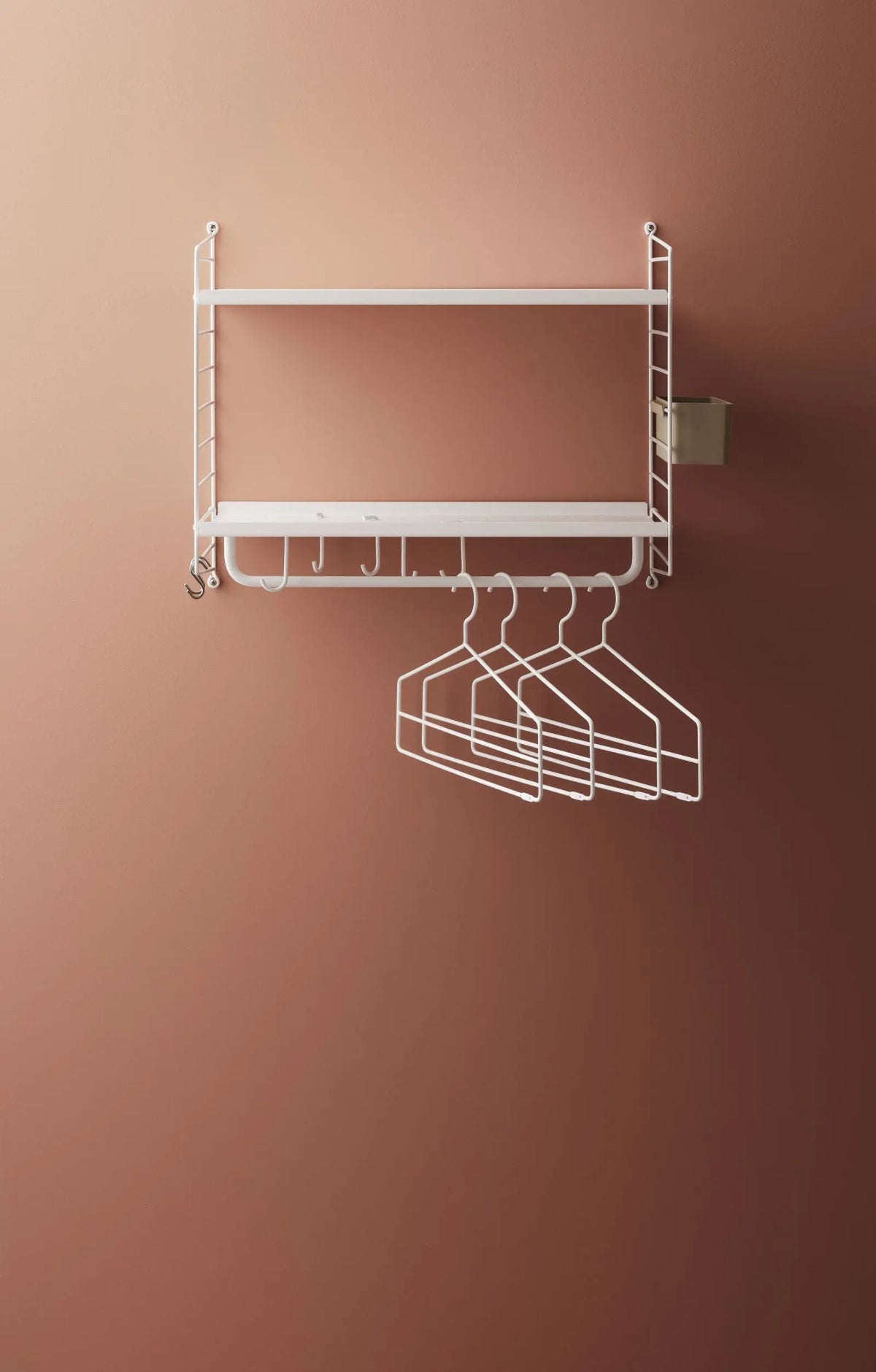 String System koukut metallihyllyyn valkoinen 5kpl String Furniture