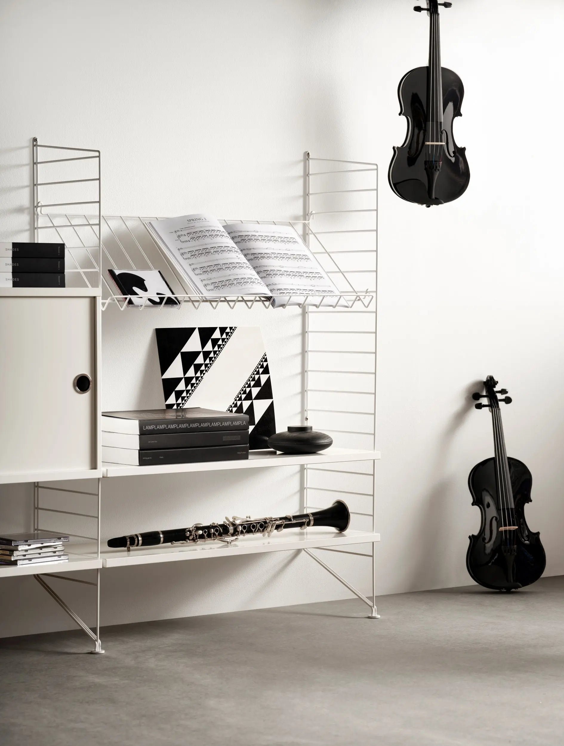 String System lehtihylly valkoinen String Furniture