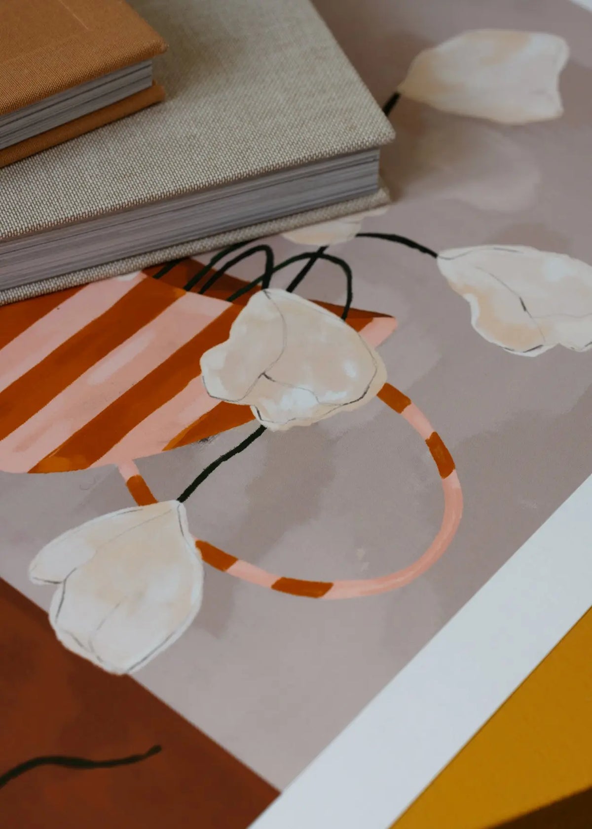 The Poster Club White Flowers in Striped Vase juliste The Poster Club