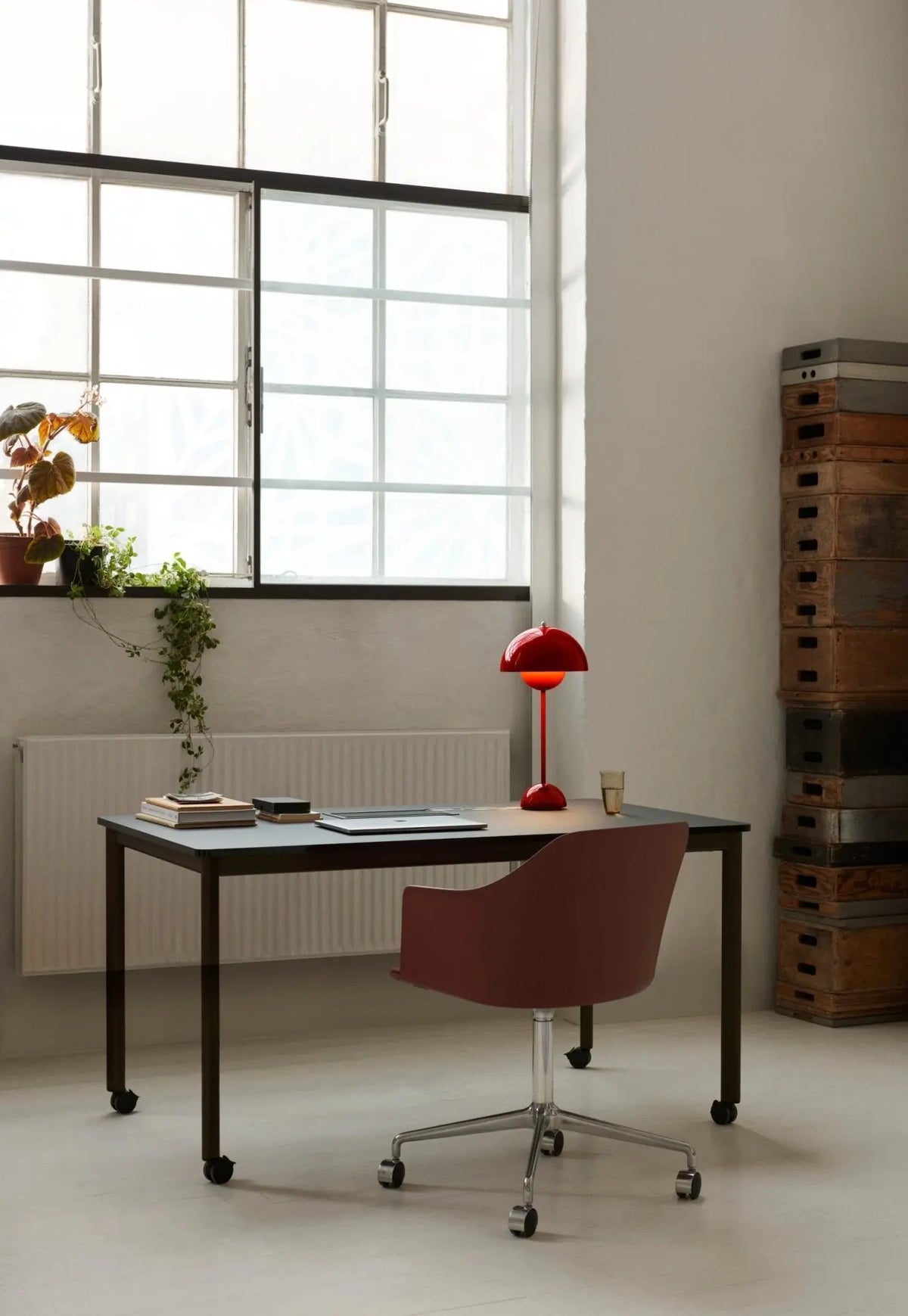 &Tradition Flowerpot VP3 pöytävalaisin punainen - Laatukaluste