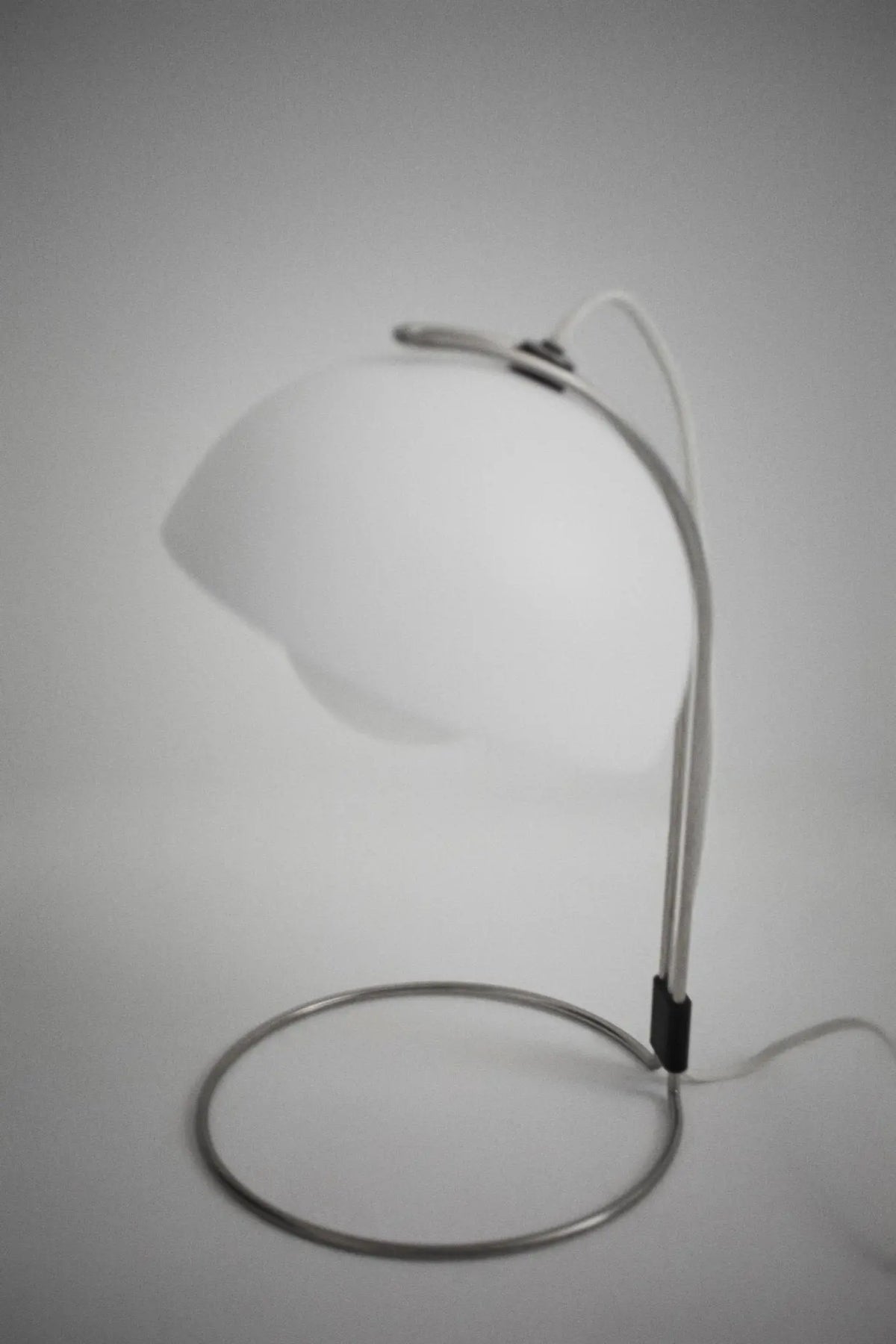 &Tradition Flowerpot VP4 pöytävalaisin mattavalkoinen - Laatukaluste