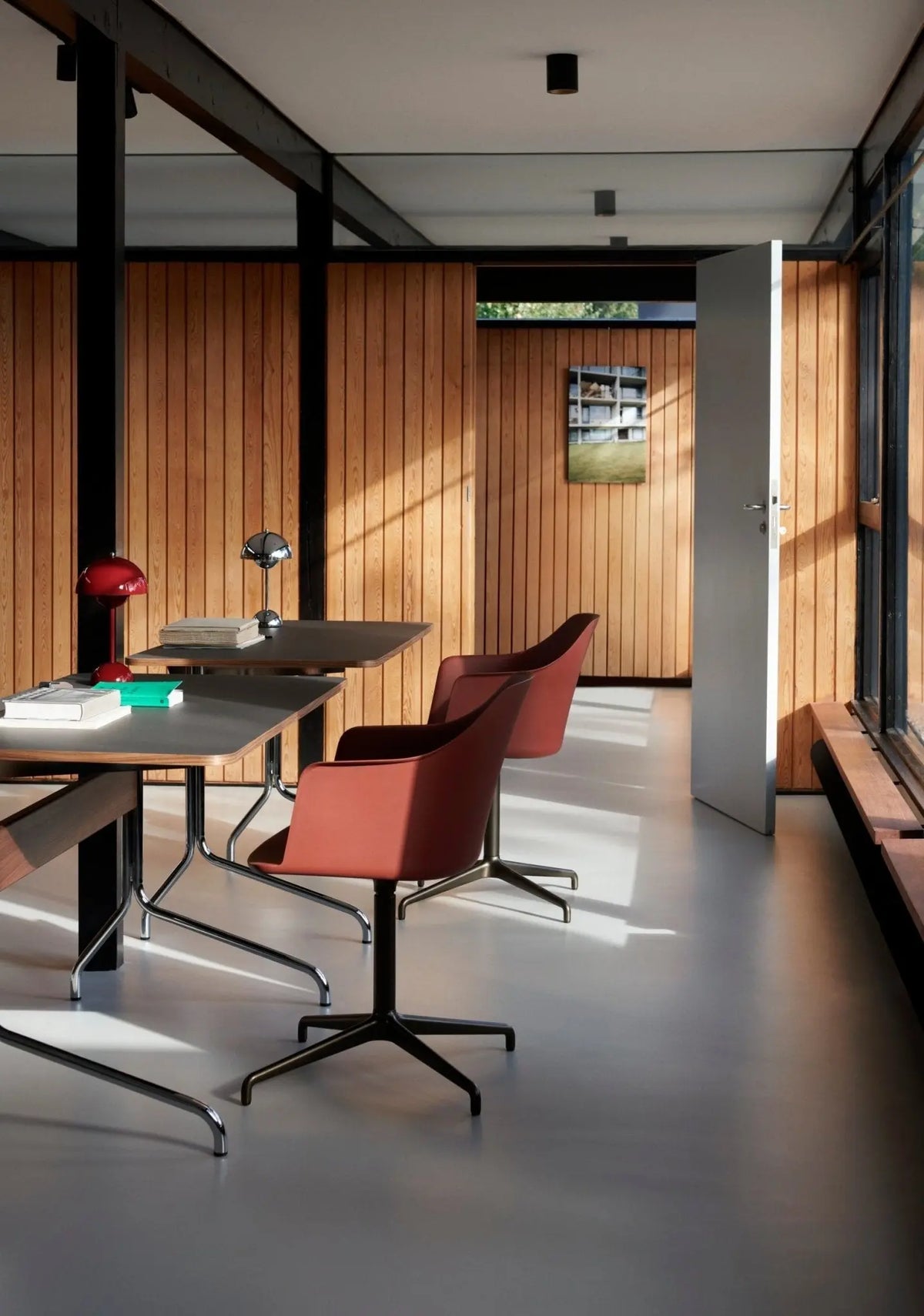 &Tradition Flowerpot VP9 Portable pöytävalaisin punainen - Laatukaluste