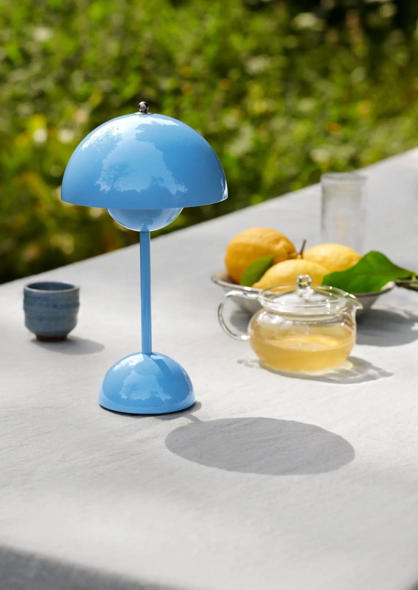 &Tradition Flowerpot VP9 Portable pöytävalaisin vedensininen - Laatukaluste