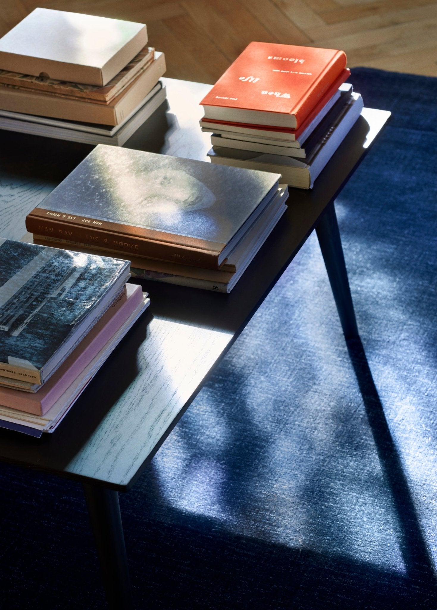 &Tradition In Between SK24 sohvapöytä musta - Laatukaluste