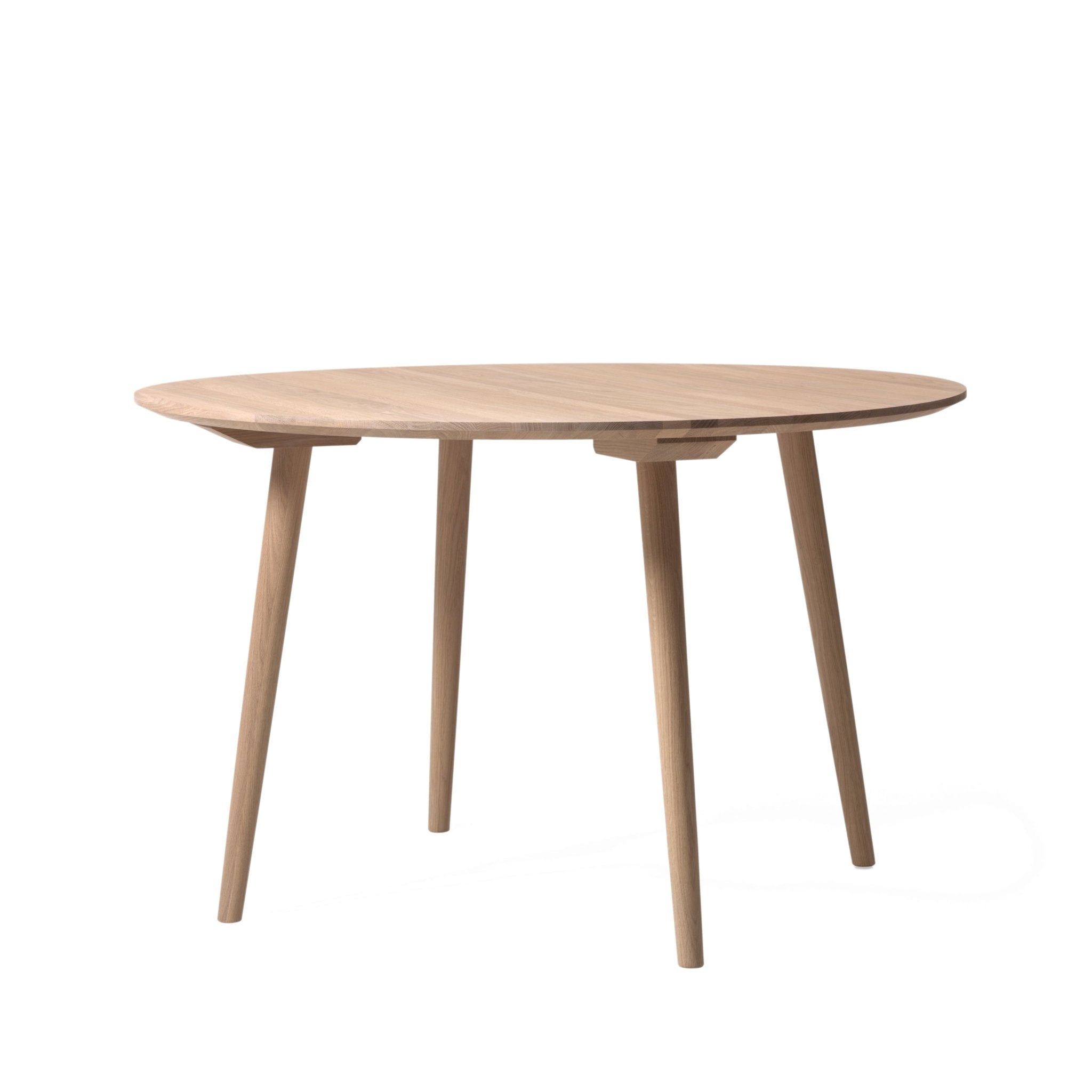 &Tradition In Between SK4 table Ø120 oiled oak - Laatukaluste