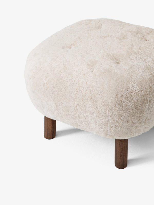 &Tradition Pouf ATD1 -rahi Moonlight lampaantalja/pähkinä - Laatukaluste