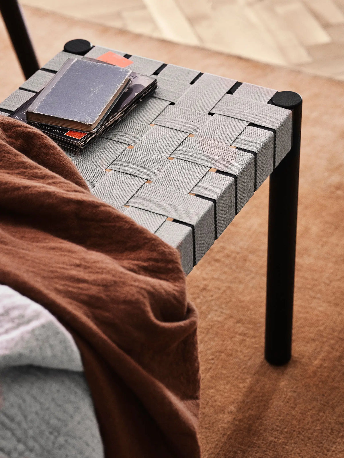 &Tradition The Moor AP6 matto 240x240 brown gold &Tradition