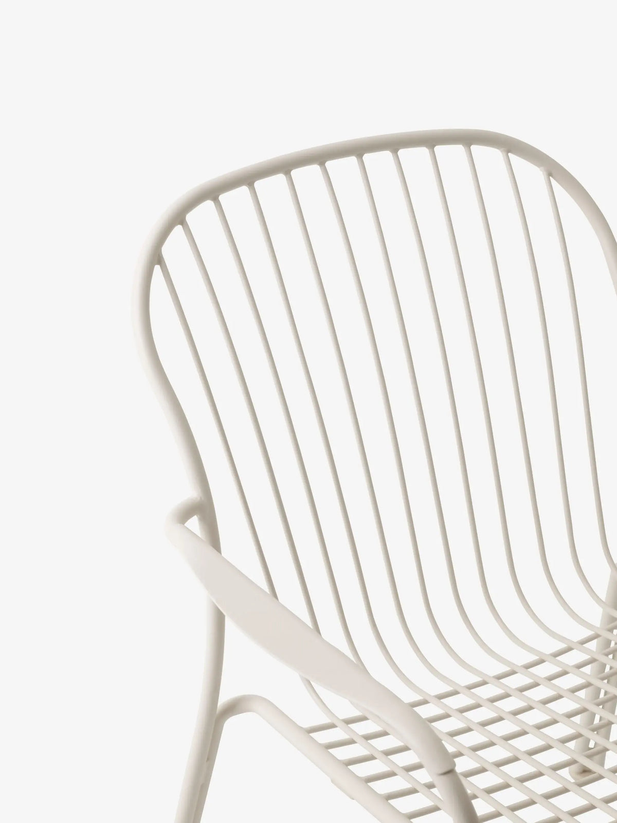 &Tradition Thorvald SC101 nojatuoli norsunluunvalkoinen &Tradition