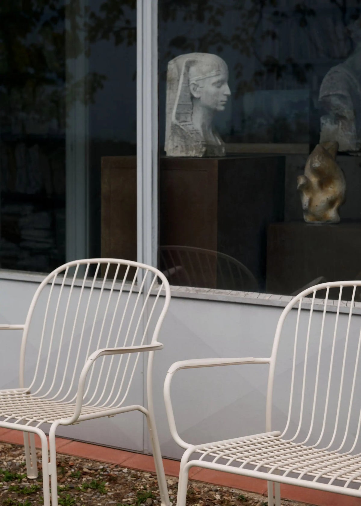 &Tradition Thorvald SC101 nojatuoli norsunluunvalkoinen &Tradition